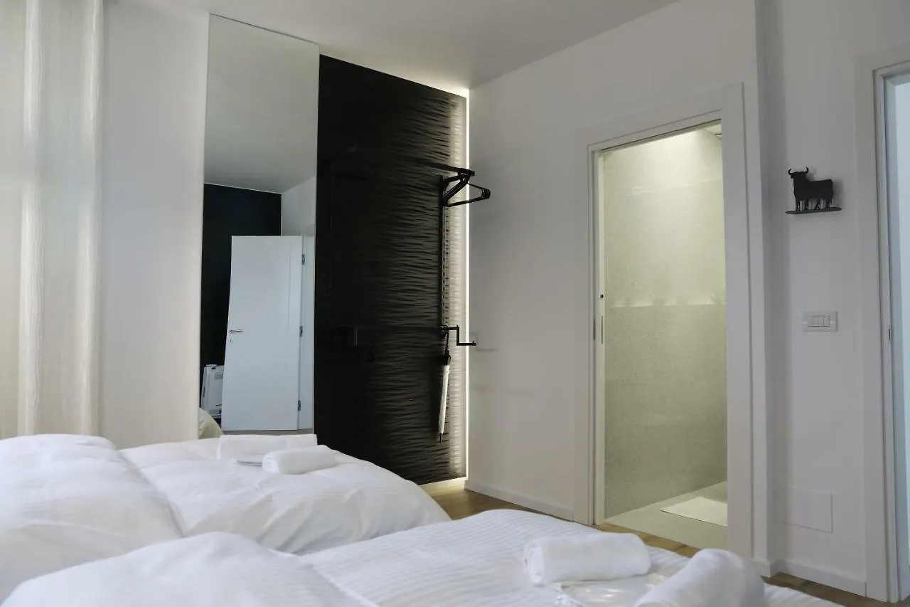 Tiranatop Suites 3 1000 Ft2 Apartment Tirana